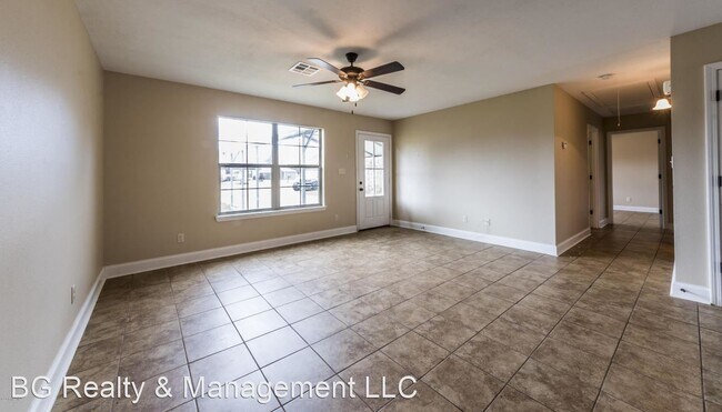 Foto del edificio - 3 br, 2 bath House - 150 Bloomfield Loop
