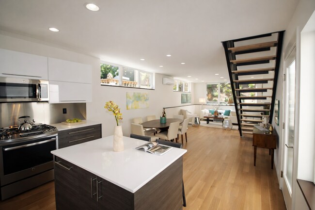 Foto del edificio - 3Bd/1.75Ba Seattle Townhouse