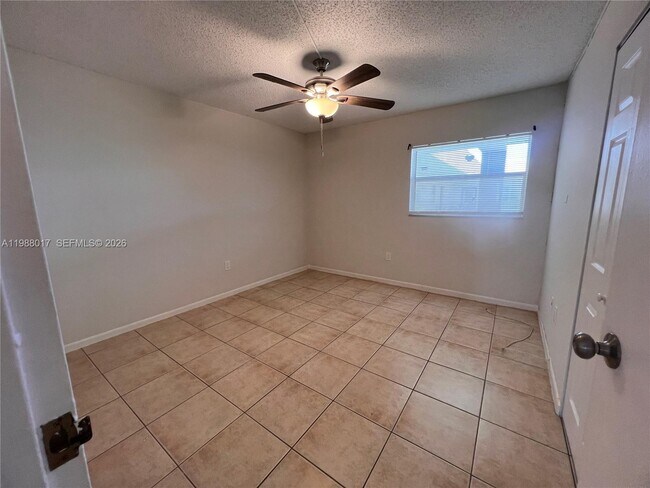 Foto del edificio - 1800 SW 81st Ave