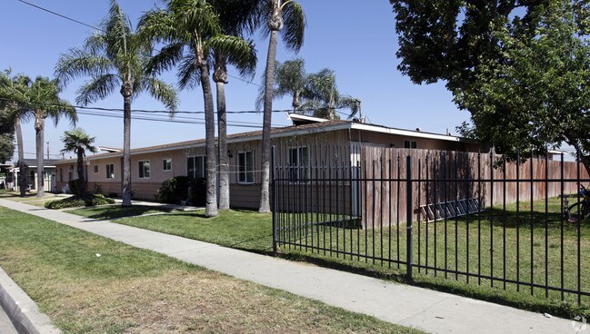 Primary Photo - 343-359 W Ramona Dr