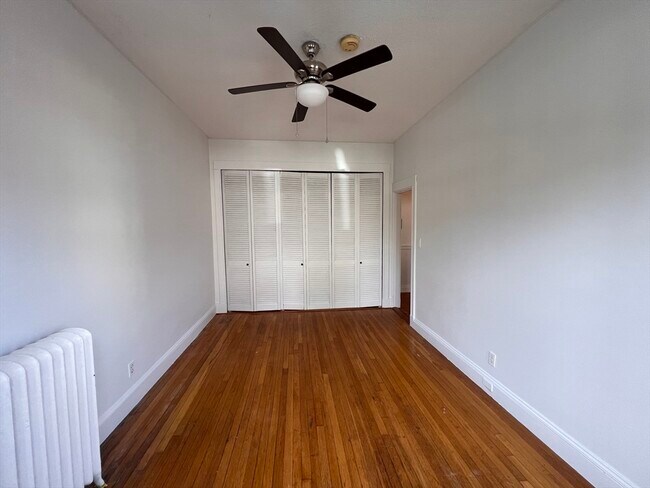 Foto del edificio - 39 Glenville Ave