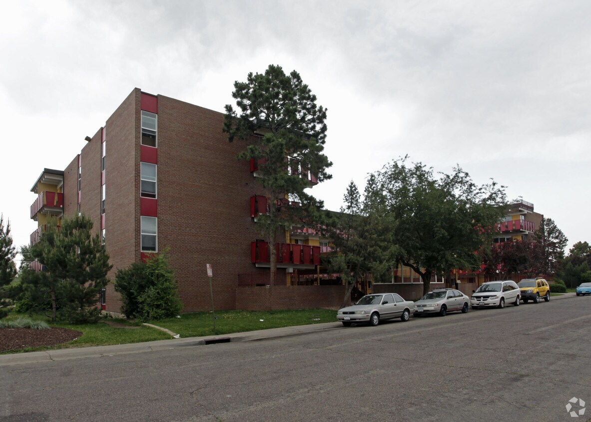 Foto del edificio - Canterbury Apartments