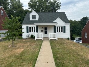 Building Photo - 4813 Clover Ln