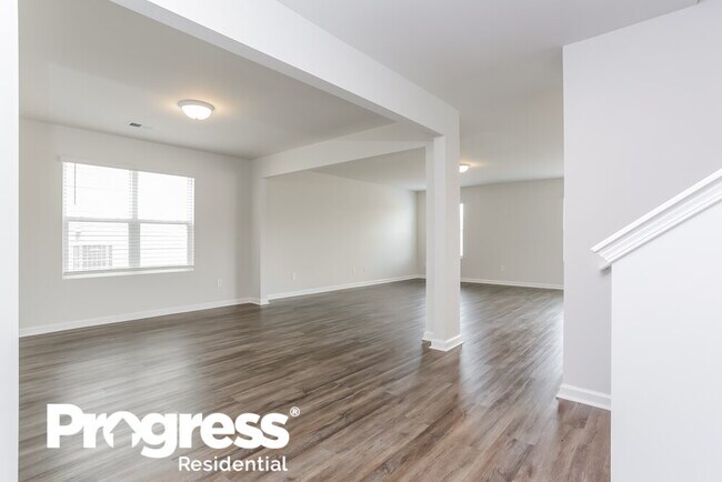 Building Photo - 507 Pollyanna Dr