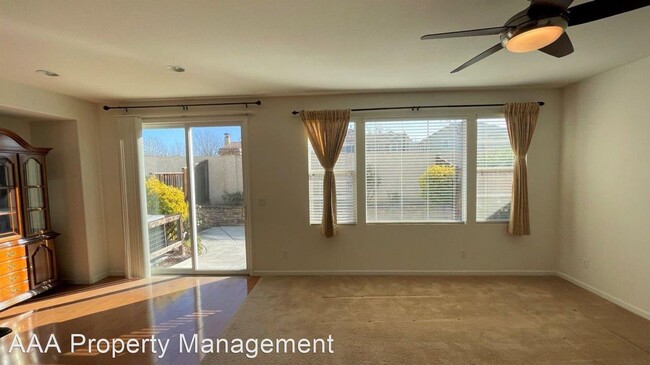 Foto del edificio - 4 br, 3 bath House - 388 Karelian Street