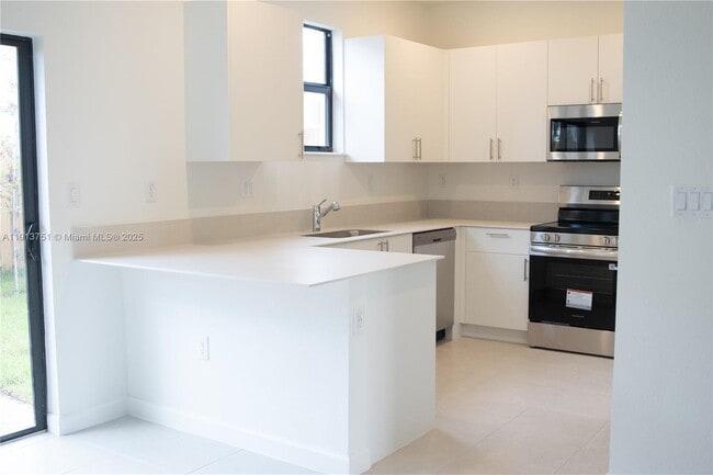 Foto del edificio - 23250 SW 133rd Ct