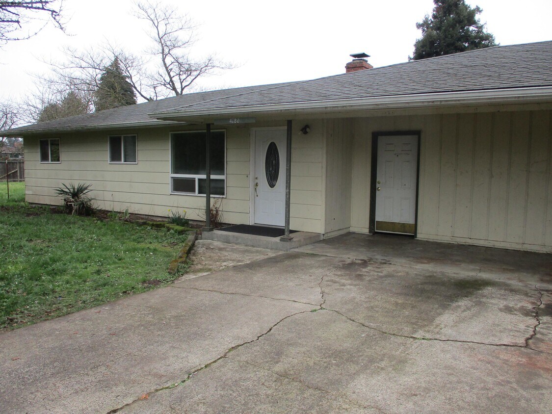 Foto principal - 4780 Cody Ave