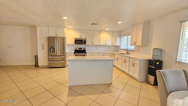 Building Photo - 4724 N 61st Ave