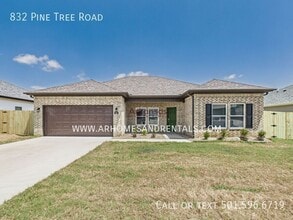 Building Photo - 832 Pine Tree Rd
