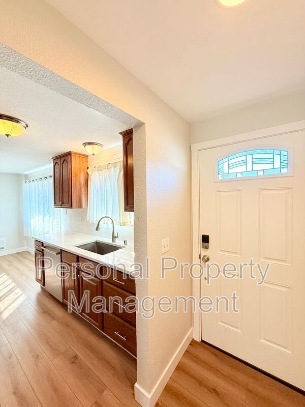 Foto del edificio - 8609 NW 15th Ave