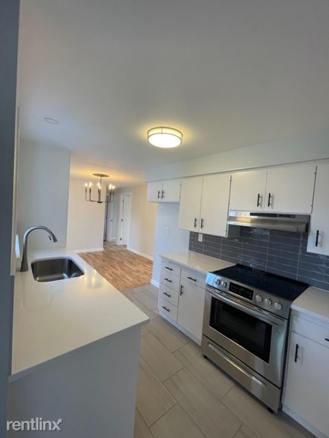 Building Photo - 3 br, 1 bath House - 1757 South 94th Street