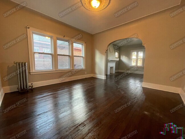 Building Photo - 3731 Tyler