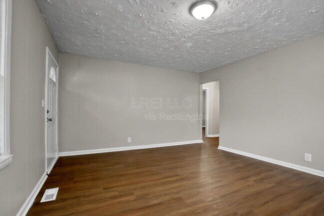 Foto del edificio - 318 N 43rd St