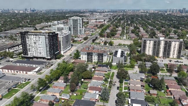  - 1255 Birchmount Road