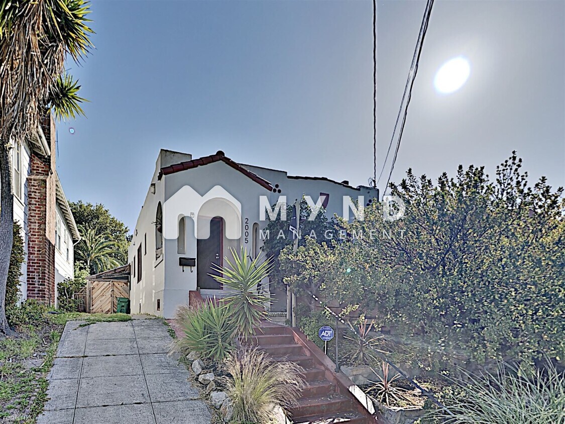 Foto principal - 2 br, 1 bath House - 2005 E 28th St