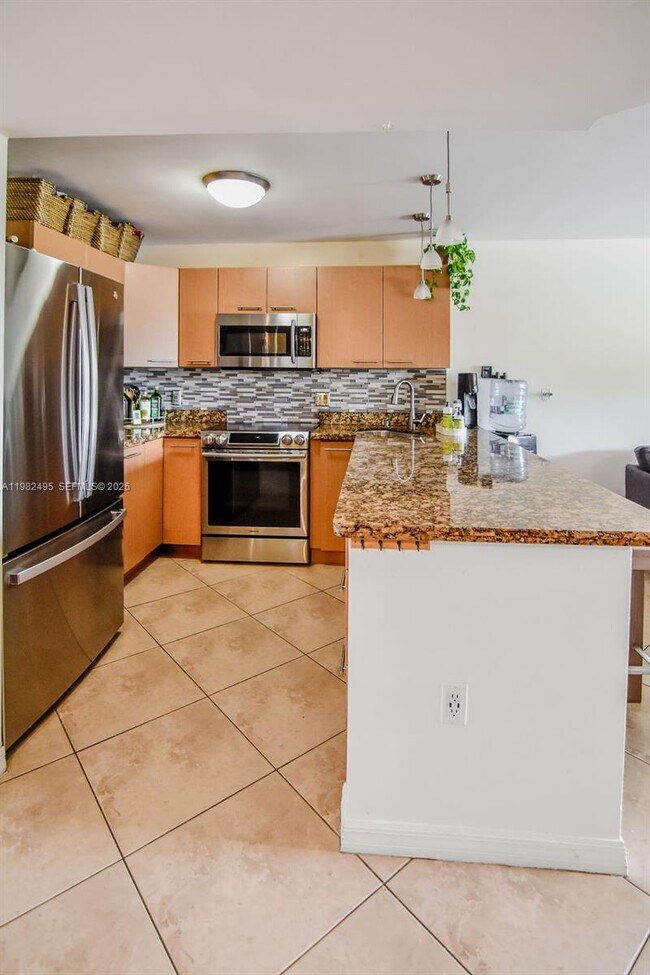 Foto del edificio - 3000 NE 5th Terrace