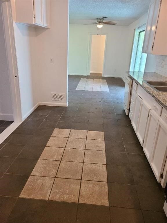 Foto del edificio - 5203 Kelling St