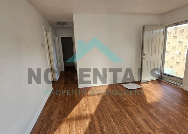 Building Photo - 332 Park Ave