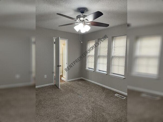 Foto del edificio - 3 Havenwood Ln