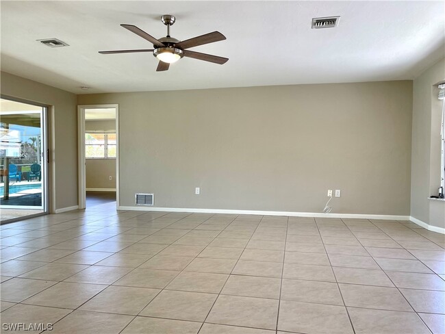 Building Photo - 5330 Majestic Ct