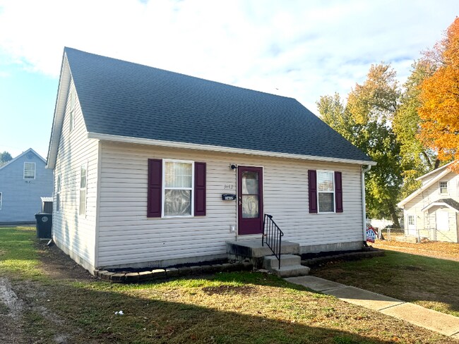 Foto del edificio - 3602 E 5th St