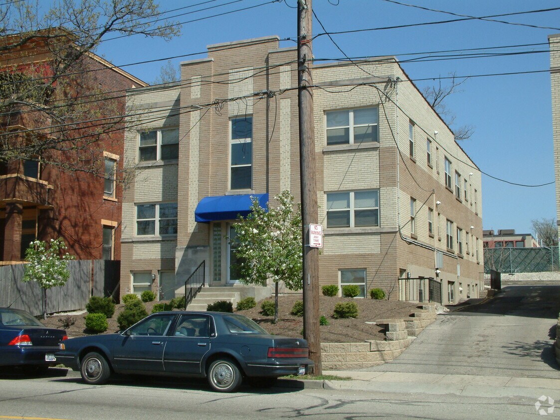 Building Photo - 2920-2928 Burnet Avenue