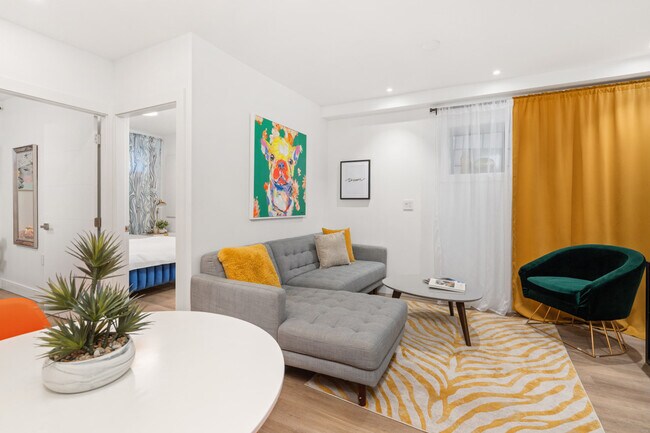 Building Photo - 2455 Ancaster Cres