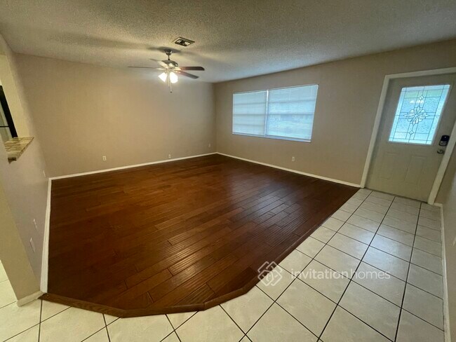 Foto del edificio - 15732 Treasure Island Ln