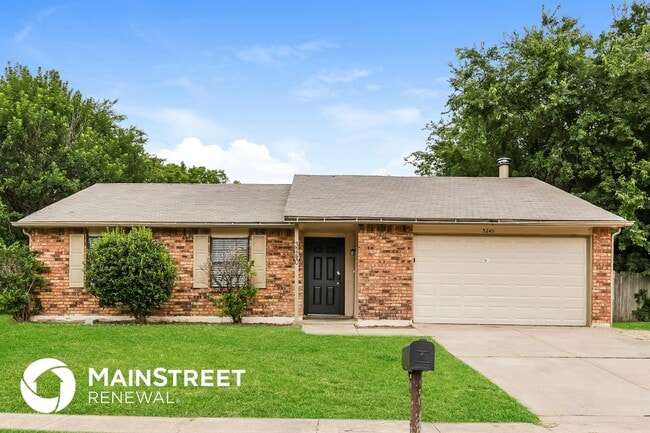 Building Photo - 3240 Chalmette Ct