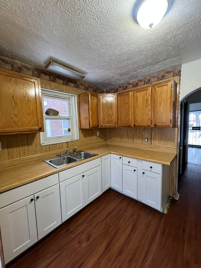 Foto del edificio - 17410 Mendota St