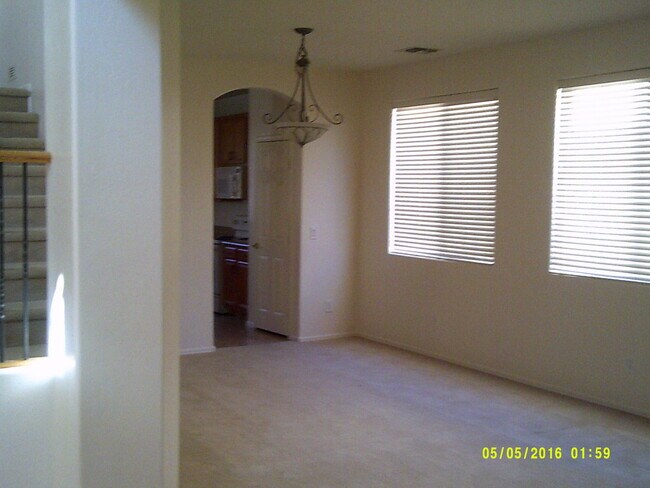Building Photo - 15620 W Shangri La Rd