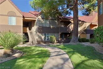 Building Photo - 2200 S Fort Apache Rd