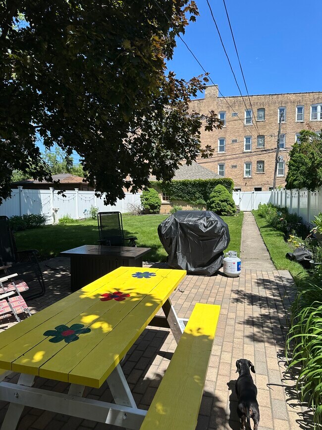 Backyard/Grill/Garden/ Fire - 2328 W Pratt Blvd