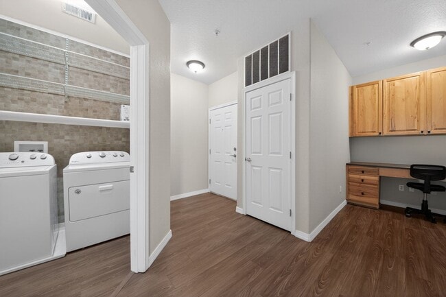 Building Photo - 15455 Canyon Rim Dr