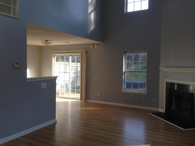 Building Photo - 9124 Shallcross Way