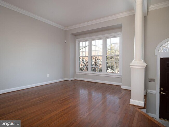 Building Photo - 2155 Wolftrap Ct