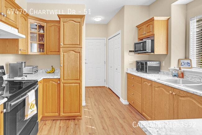 Building Photo - Rancher in Little Mountain Neighbourhood