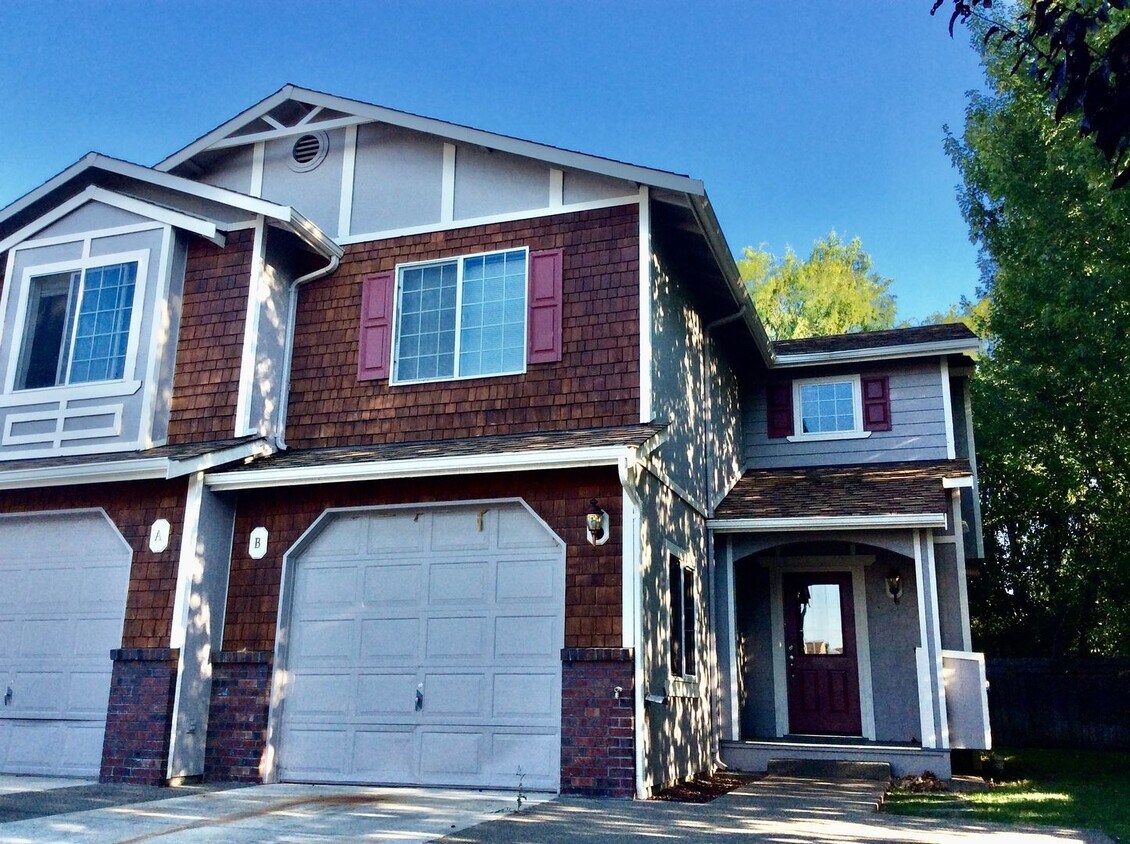 400 River Ave Unit B, Ellensburg, WA 98926 Room for Rent in