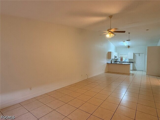 Foto del edificio - 3824 SW 8th Pl