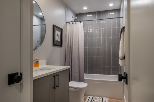 Building Photo - 4434 S Drexel Blvd