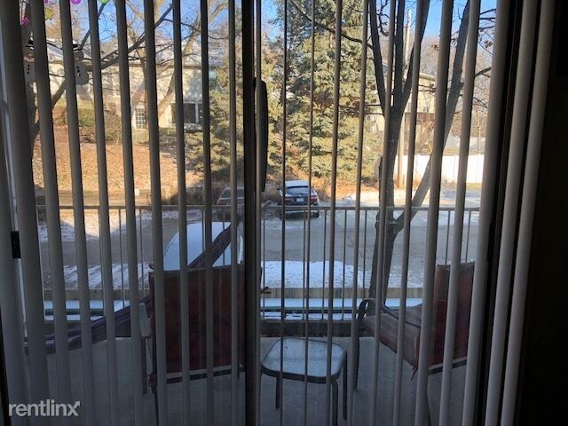Foto del edificio - 2 br, 1 bath  - 1006 Oakcrest St Apt 212
