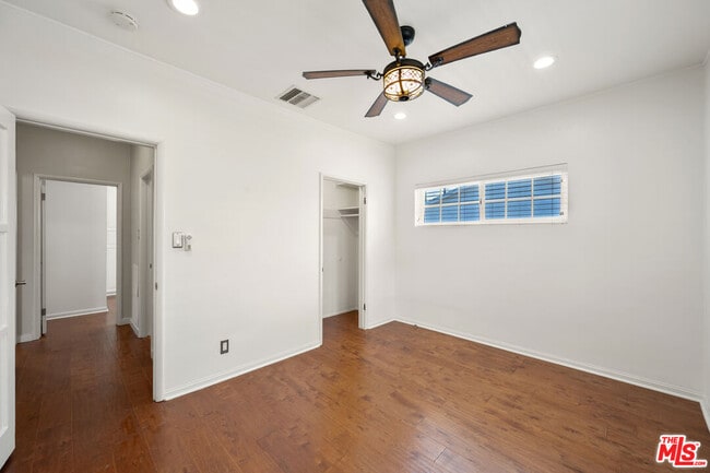 Building Photo - 3141 Fairmount Ave