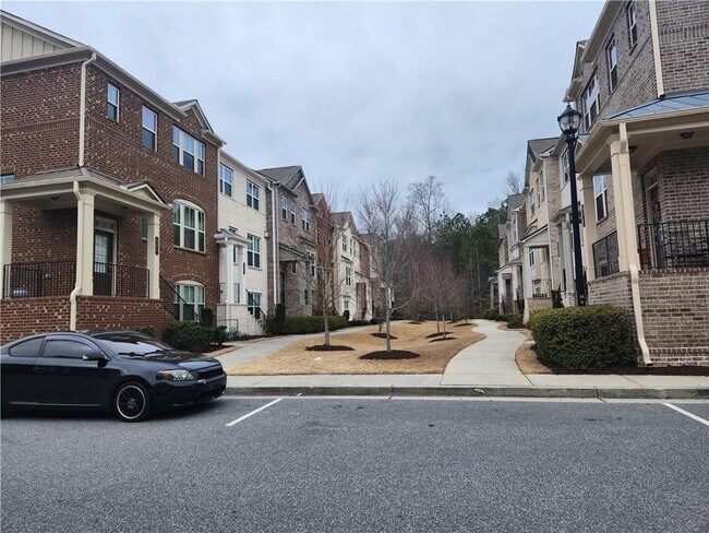 Foto del edificio - 596 Sunset Park Dr