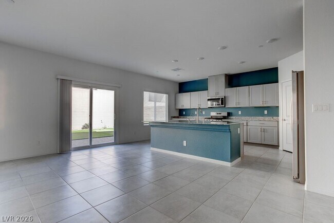 Foto del edificio - 10944 Meridian Flds Ave