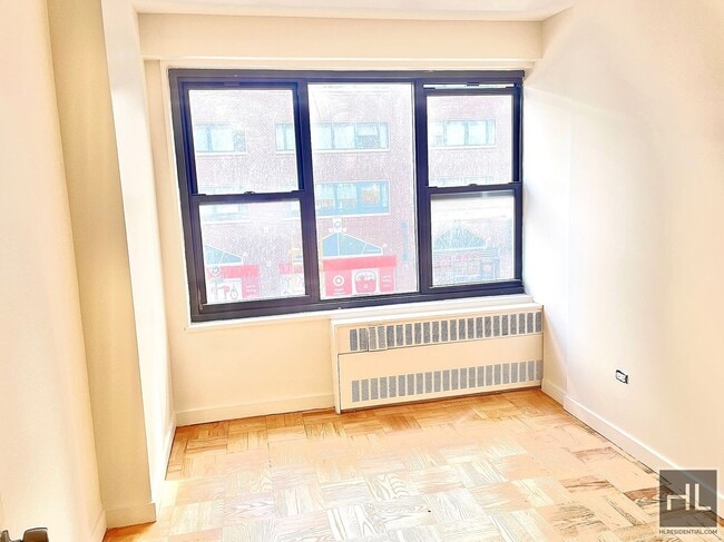 Building Photo - Fourth Avenue