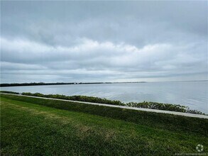 Building Photo - 3432 NE Causeway Blvd