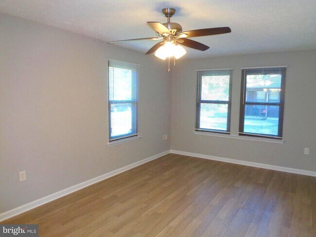 Building Photo - 3361 JUSTICE Ct