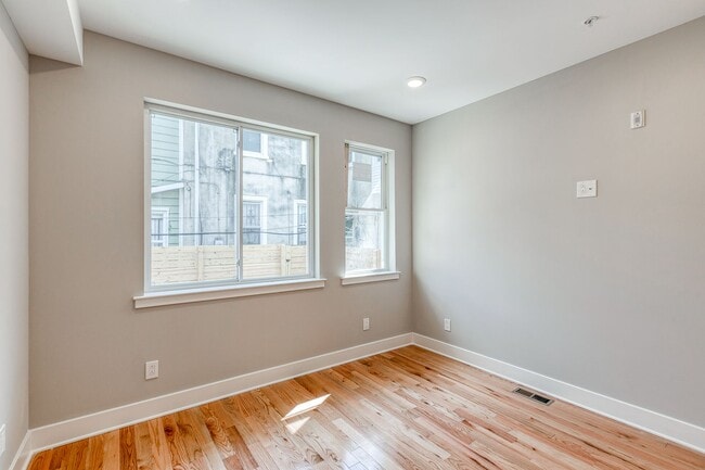 Building Photo - Brand New Luxury Apartments Brewerytown