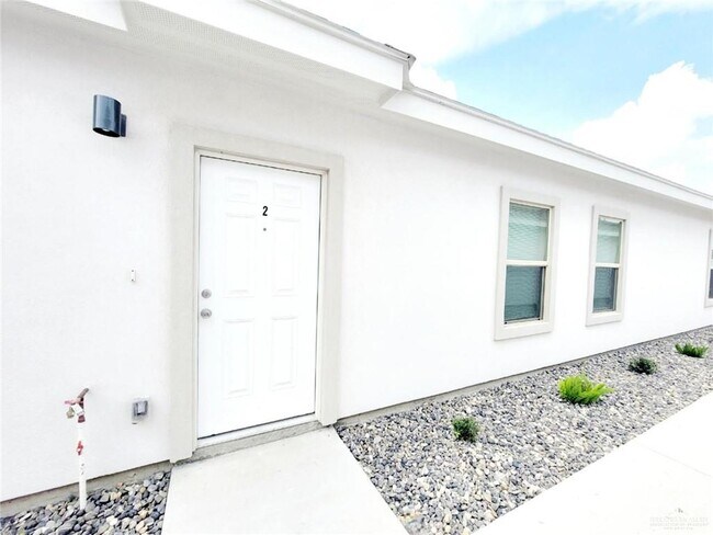 Building Photo - 5701 Sandpiper Ave