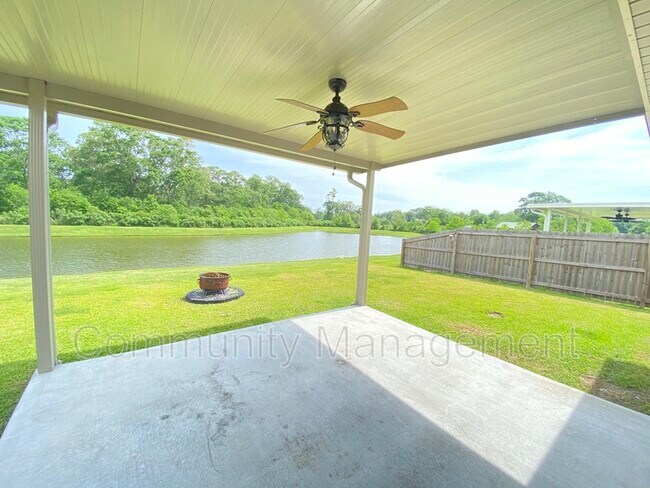 Foto del edificio - 38445 Brown Rd